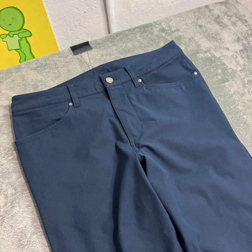 Lululemon ABC Pant Slim Warpstreme Navy Blue Mens 30 (31x29) LM5704S